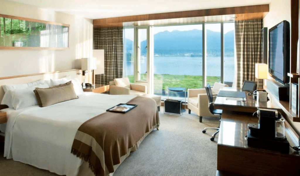 A excellent picturesque see looking out of the Fairmont Pacific Edge inn in Vancouver, Canada